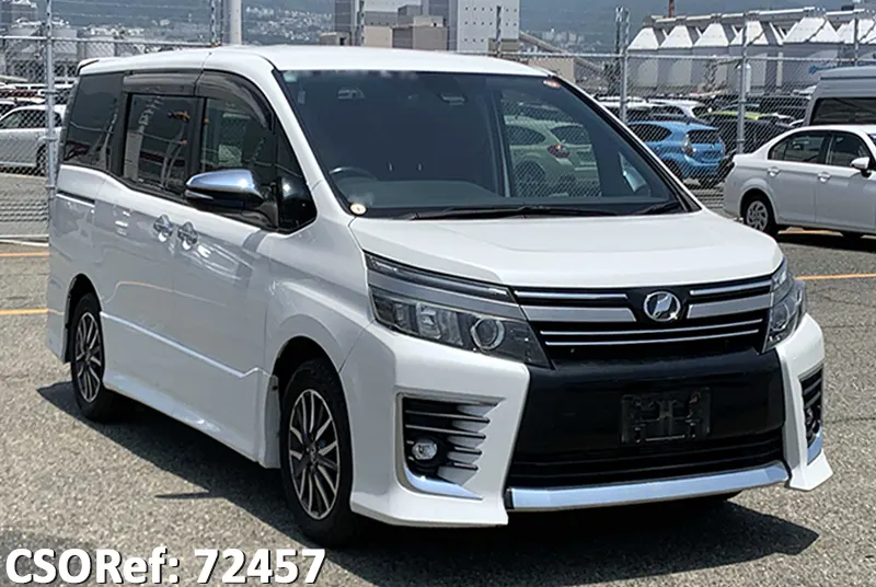 Toyota / Voxy 2016